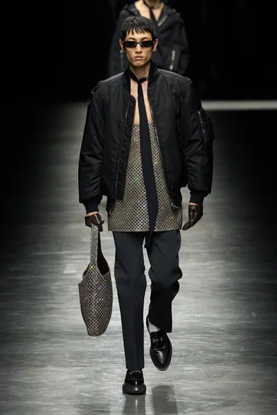 Look 45
